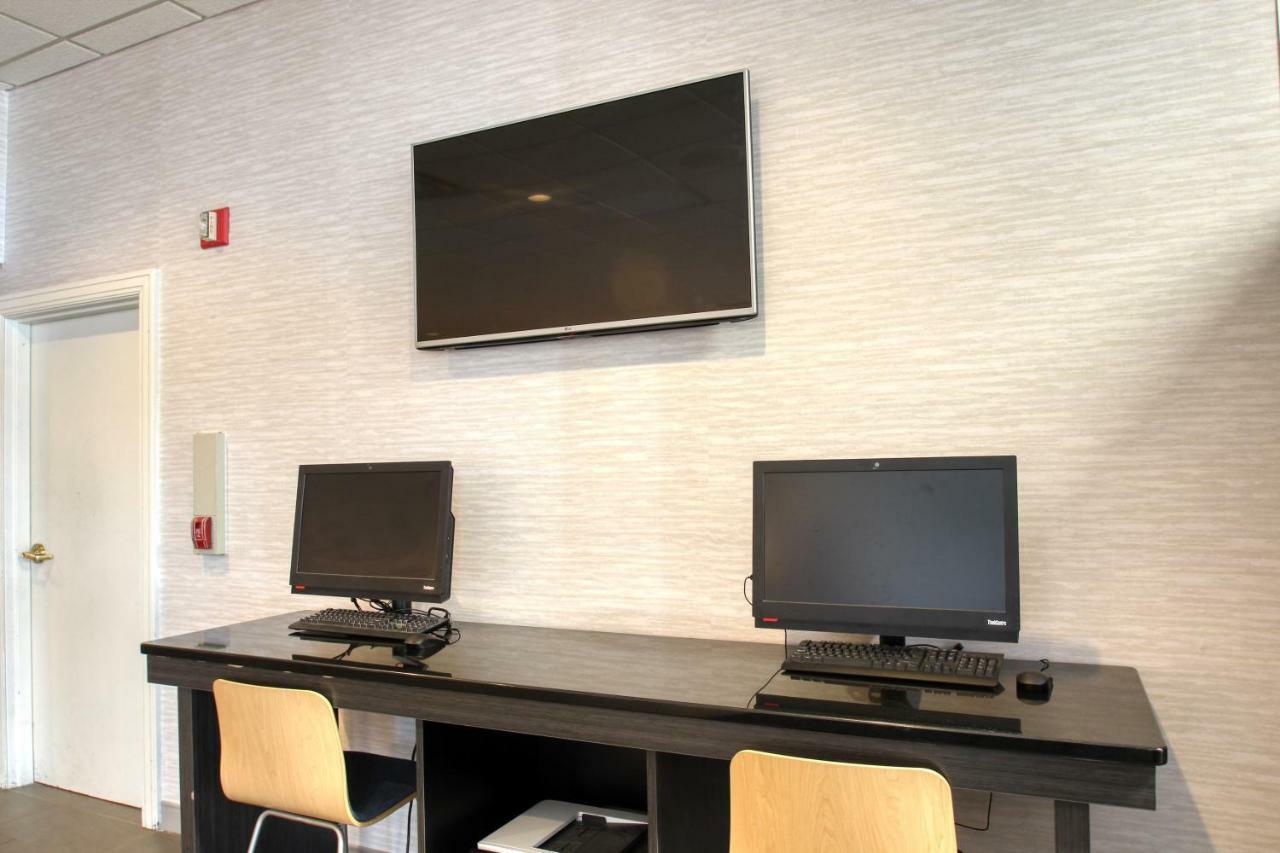 Radisson Hotel And Conference Center פונד דו לאק מראה חיצוני תמונה